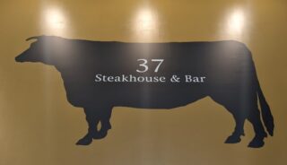 【37 Steakhouse & Bar】六本木のテラスペットOKのレストラン