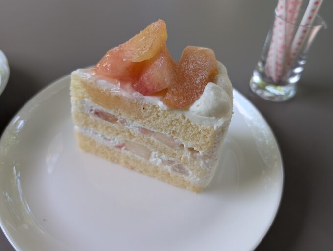 桃のショートケーキ