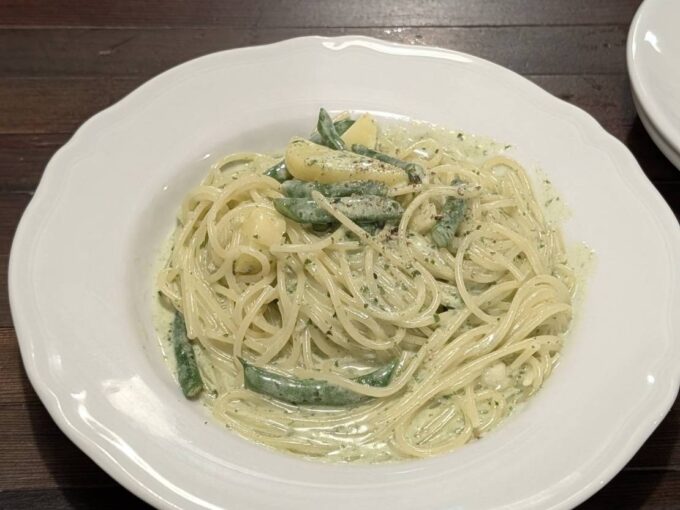 本日のパスタ(ジェノベーゼクリーム,いんげんとじゃがいも)