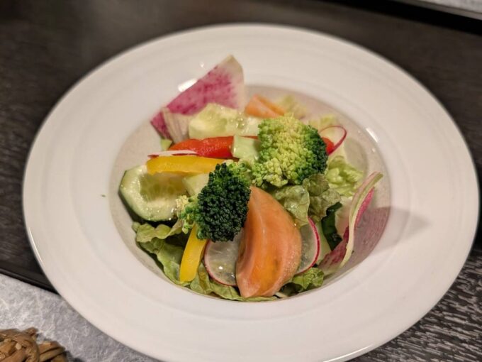 季節野菜のサラダ