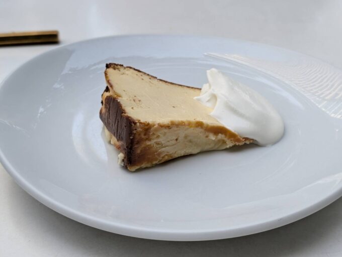 バスクチーズケーキ